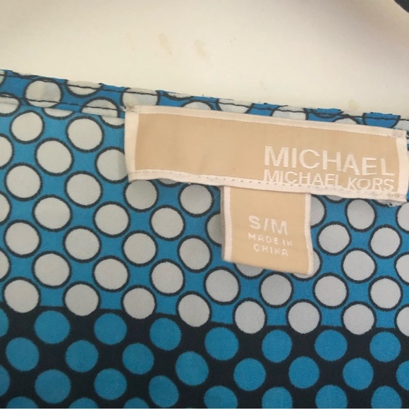 Michael Kors Light-weight Geometric Flowy blouse - Picture 6 of 10